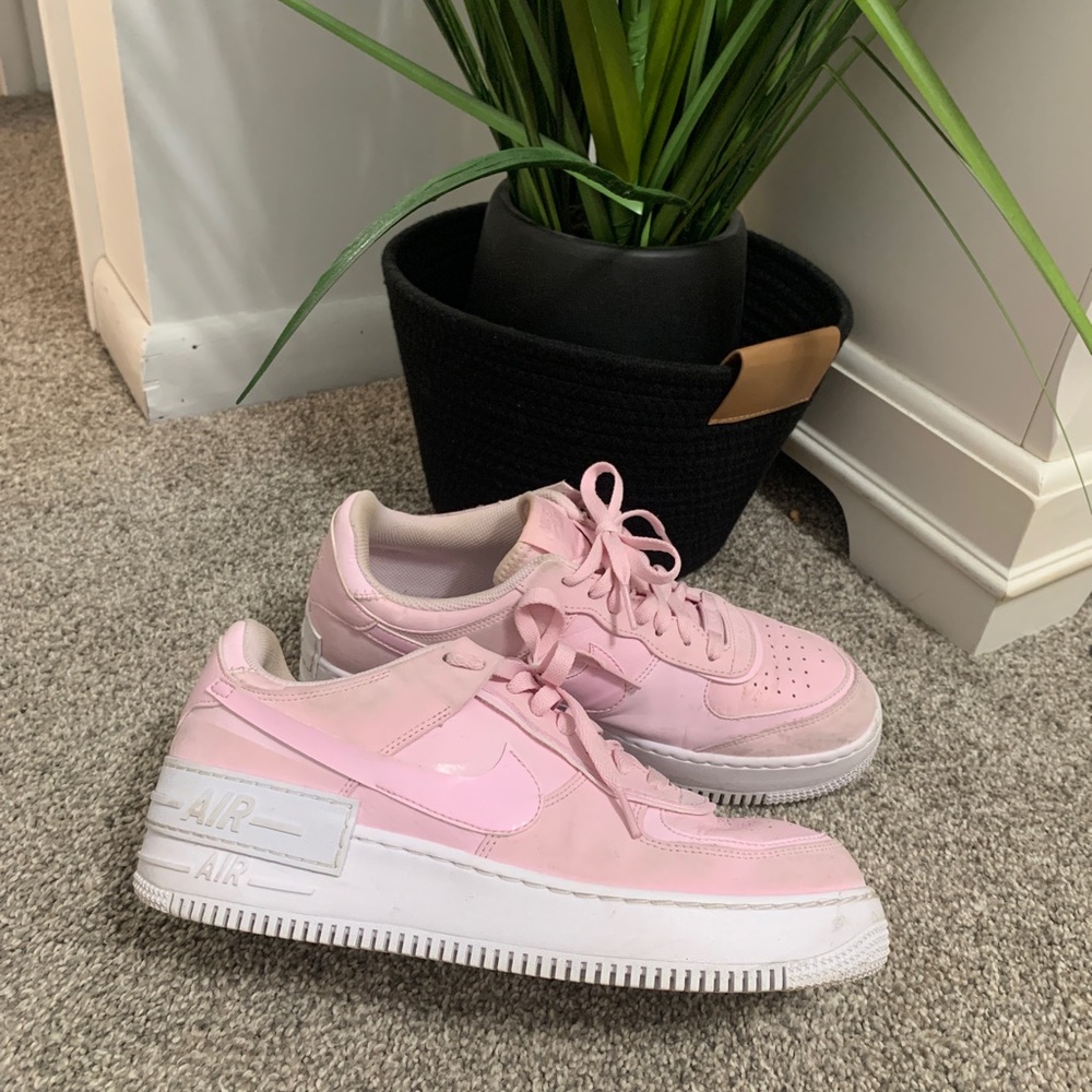 Pink Nike Airforce 1’s